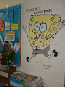Sponge Bob Square Pants by Mural Artist Frances Blake mural of sponge square pants, sponge bob can also be painted in his st patricks day outfit or his Christmas outfit, school mural, statues and murals dublin, denver, Mural Artist experts, all wall murals